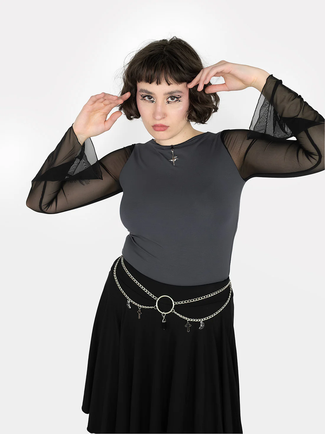 Szara bluzka z zawieszką Nova - Image 11