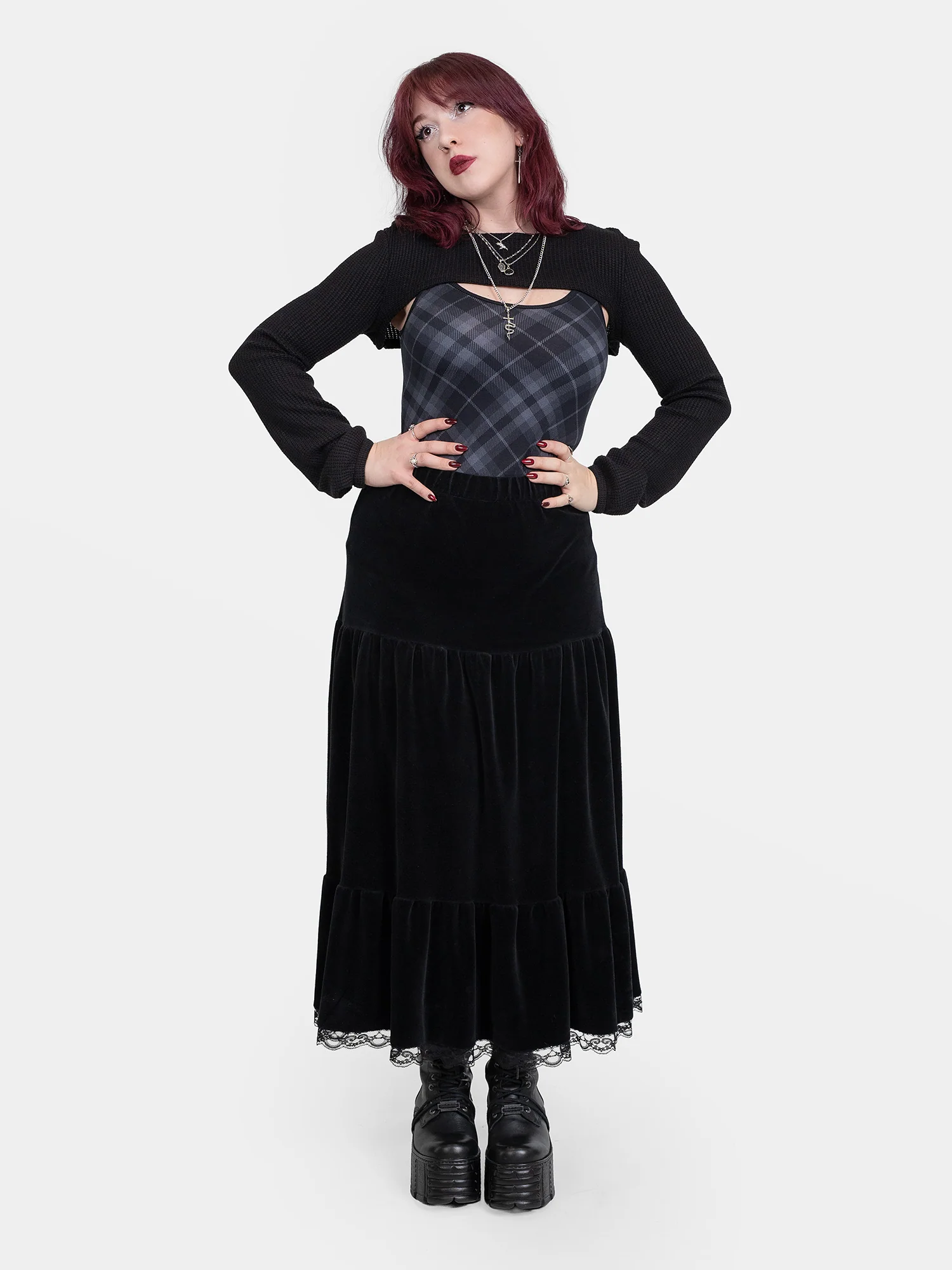 Welurowa spódnica maxi z falbanami Oblivion - Image 15